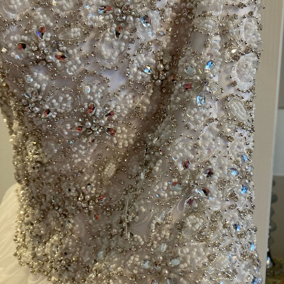 Sitters Midgley Haute Couture White Diamonds & a few pearls Wedding Dress size 6 - Picture 15 of 16